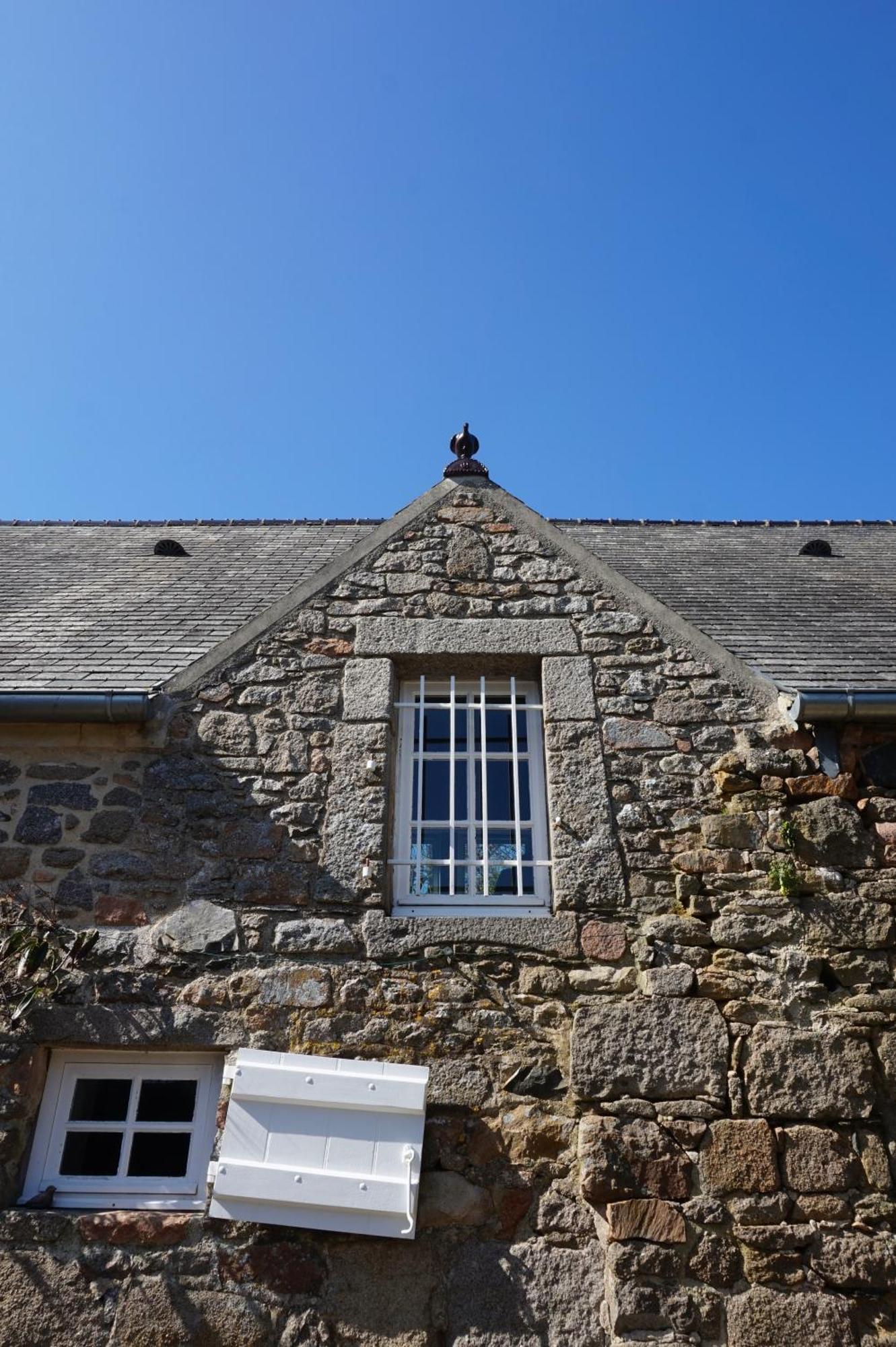 Cottage De Charme & Jardin Fabuleux A 800M De La Mer - Maison Melchior Flamanville Buitenkant foto